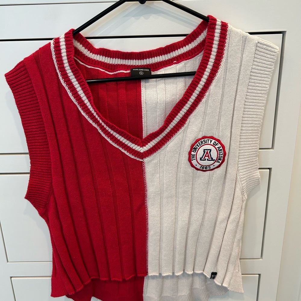 Hype & Vice | University of Arizona Sleeveless Knit Vest Crop Top | EUC | Size L